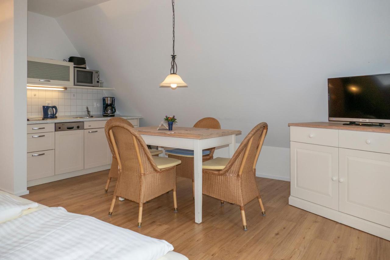 Baltrumer Teestube Exteriör bild
